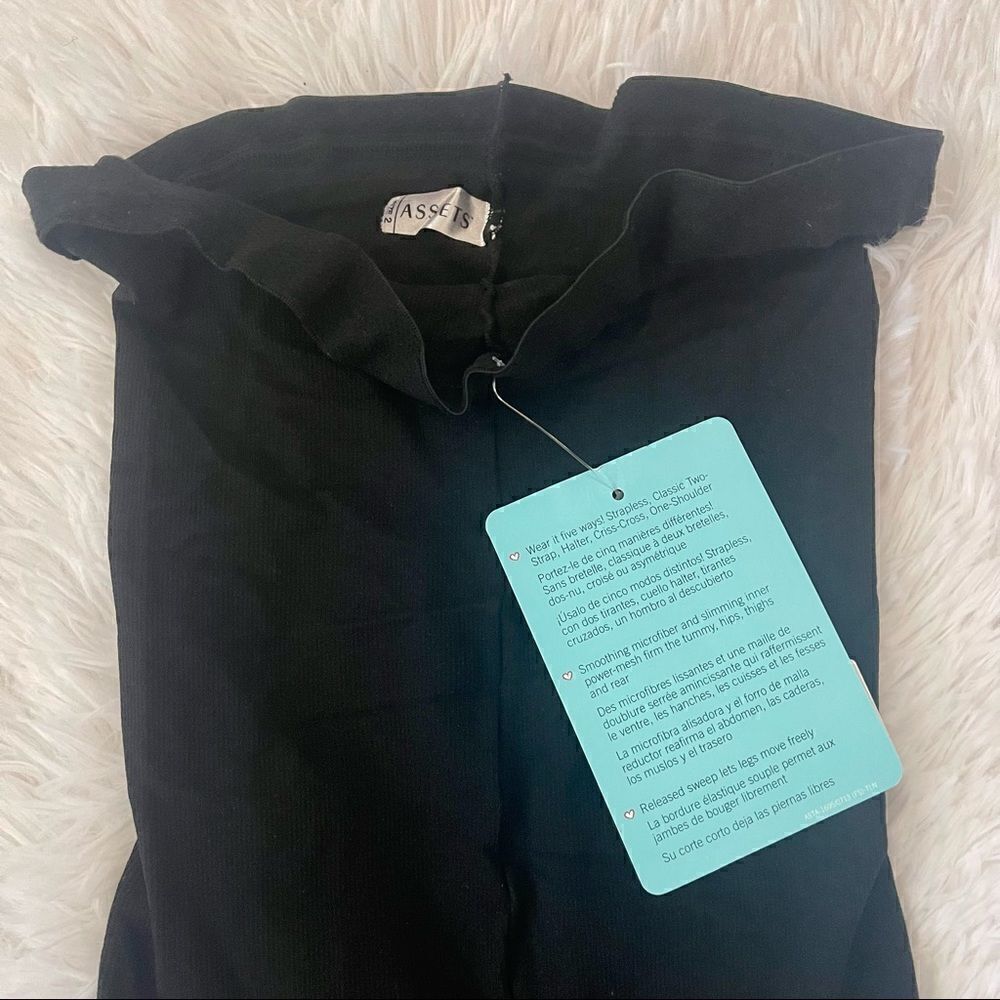 Assets by Sara Blakely Sensational Shaper Black 58F42
Size 2; BNWT - Picture 7 of 10